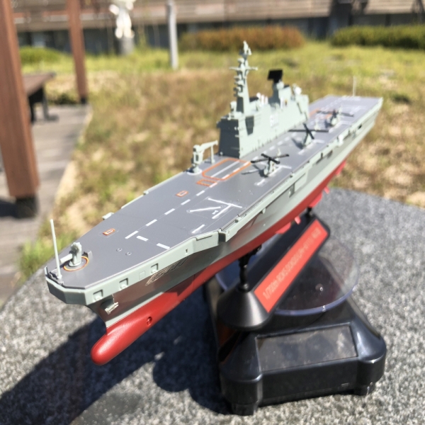 조립도색 완료 대한민국 해군 독도함 모형 상륙강습함 이미지